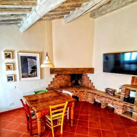 Art Apartment *